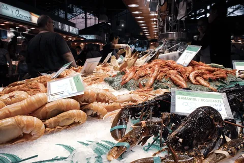 人,人,海鲜,食物,龙虾,动物,海洋生物,市场 人,人,海鲜,食物,龙虾,动物,海洋生物,市场