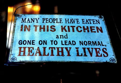 许多人在这个厨房里吃过饭，过着正常健康的生活