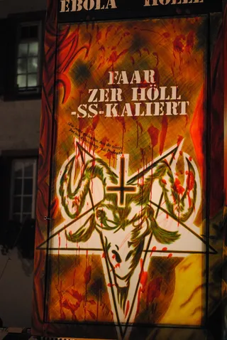 灯笼，狂欢节，basler fasnacht 2015，文本，西文脚本，通信，无人，建筑