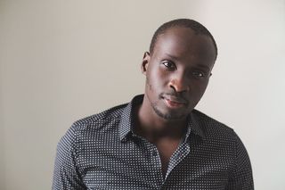 严肃专业男士照片