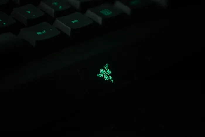 键盘，电脑键盘，电子，电脑，电脑硬件，硬件，游戏，剃须刀
