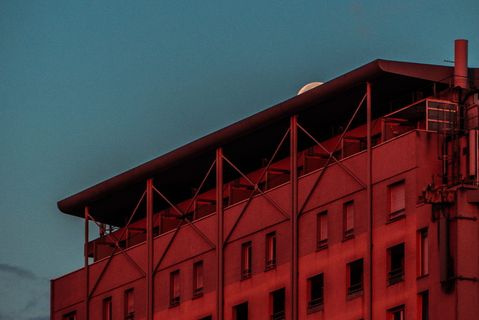 办公楼，建筑，广告，广告牌，住房，共管公寓，交通，剪影