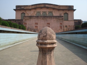 拉尔巴格堡，17世纪莫卧儿堡，达卡，建筑，著名地点，建筑结构，建筑外观，历史