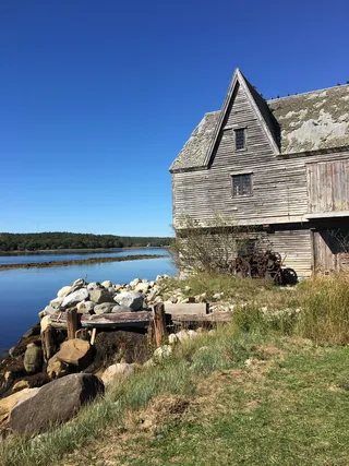 谢尔本，新斯科舍，旧水边建筑，水，建筑结构，建筑，天空，晴朗的天空