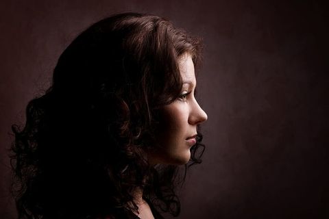 女人，迷人，美丽，美丽，棕色，黑发，冷静，白种人