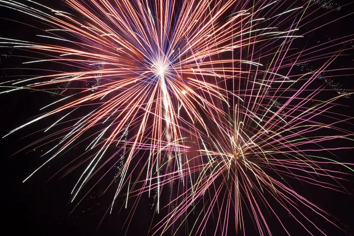 7月4日，庆祝，7月4日，独立日，7月4日，烟花，夜晚，灯火通明