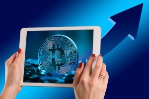人，手持，ipad，显示器，比特币墙纸，比特币，硬币，钱