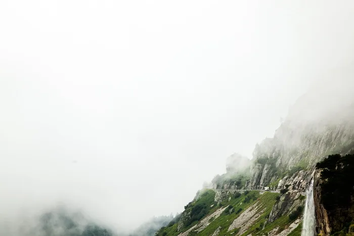 山、有盖、雾、雾、高地、岩石、自然、景观