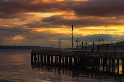 水,港口,码头,海滨,码头,人,人,天空 水,港口,码头,海滨,码头,人,人,天空