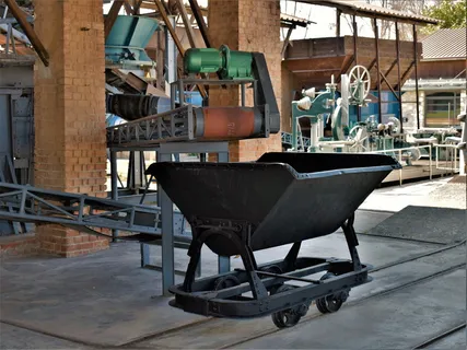 货车、旧工厂、工业、建筑、砖厂、修复、再利用、博物馆 货车、旧工厂、工业、建筑、砖厂、修复、再利用、博物馆