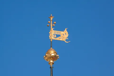 风向标，镀金，金色，翅膀，金色，蓝色，晴空，天空