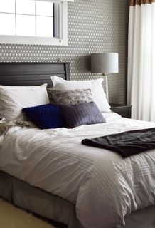 黑色，床架，白色，被子，套装，床，卧室，家