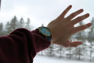 手臂，窗户，天空，蓝色，金色，毛衣，手绘，伸展