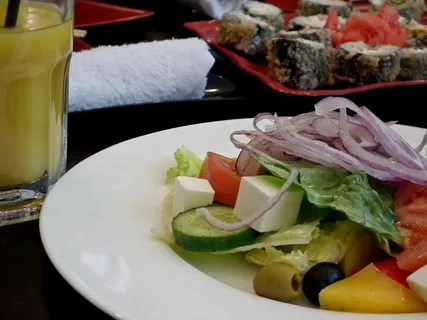 希腊沙拉、蔬菜、食物、菜肴、开胃菜、早餐、营养、厨房 希腊沙拉、蔬菜、食物、菜肴、开胃菜、早餐、营养、厨房