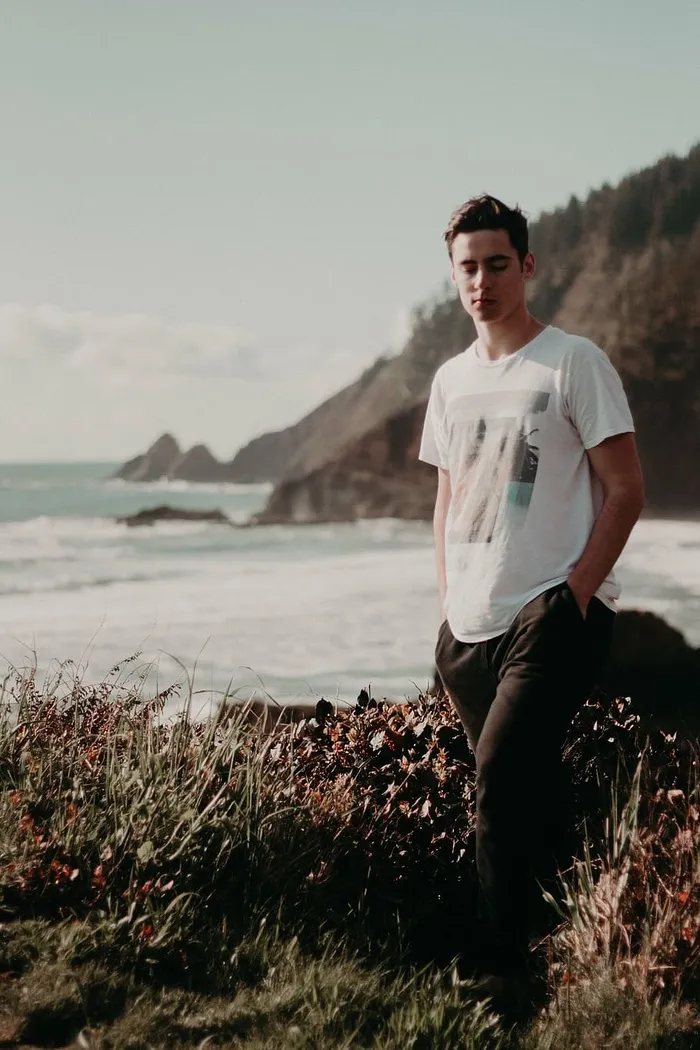 成人、沙滩、日光、时尚、草地、帅气、风景、休闲