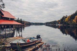 美国，阿迪朗达克山脉，湖泊，瀑布，探险，徒步旅行，船，船坞
