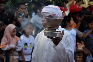 微笑，工作，快乐，节日，甜蜜，宗教巴厘岛，群体的人，偶然的人