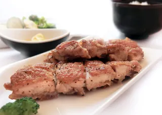 排，铁板烧，鸡肉，肉，鸡肉排，鸡肉，肉，餐饮，圆盘