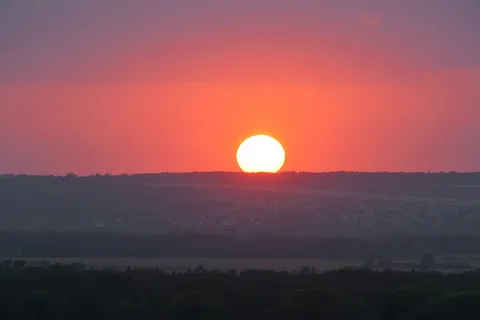 黄昏、地平线、光线、橙色、轮廓、天空、夏天、太阳 黄昏、地平线、光线、橙色、轮廓、天空、夏天、太阳