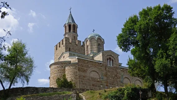 tsarevets,veliko tarnovo,保加利亚,堡垒,城堡,族长,树木,建筑结构 tsarevets,veliko tarnovo,保加利亚,堡垒,城堡,族长,树木,建筑结构
