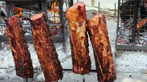 肉，烟熏猪排，火，烧烤，吃，娱乐，串肉，肉串