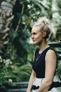 爱沙尼亚,塔林,塔林植物园,植物学,女孩,金发女郎,树,自然 爱沙尼亚,塔林,塔林植物园,植物学,女孩,金发女郎,树,自然