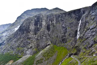 挪威、恩达尔斯内斯、特罗尔斯蒂根、山、瀑布、风景——自然、自然之美、宁静的景色