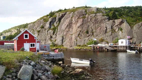 村庄、海湾、内脏、渔业、海洋、水、岩石、岩石-物体 村庄、海湾、内脏、渔业、海洋、水、岩石、岩石-物体