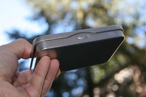 锡罐，凭单罐，飞罐，手，人手，菜鸟图库，手持，一人