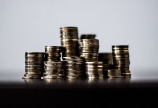 富人、金钱、黄金、硬币、购买、现金、货币、经济