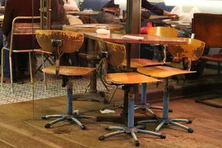 家具、室内设计、公共场所、椅子、桌子、餐厅、座椅、本地硬盘