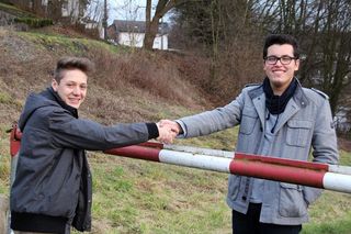 边界、宽容、和谐、尊重、文化、握手、握手、团结