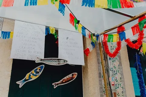 葡萄牙里斯本为圣安东尼盛宴装饰的街道