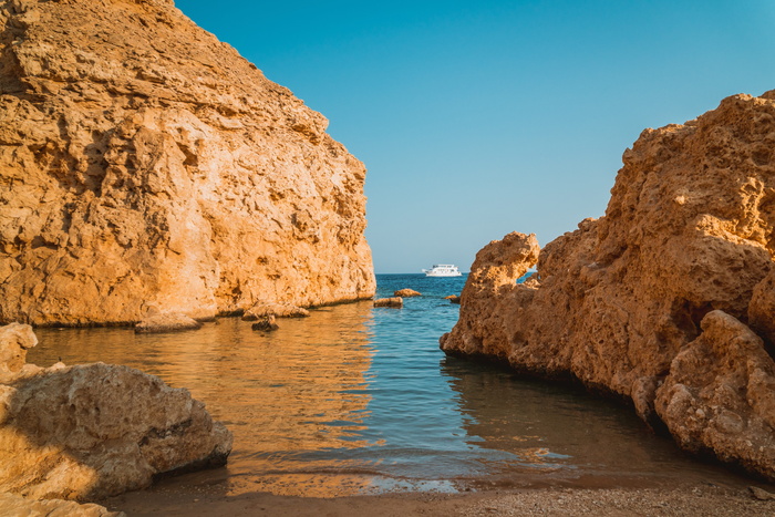 岩石，海，蓝色，海滩，游艇，船，海岸，海洋