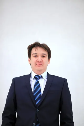 成年人、商人、商人、户外人士、男性、男性、一人、，