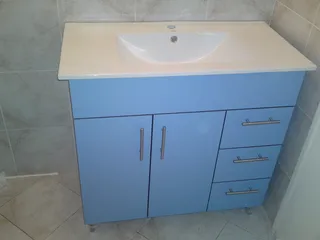 蓝色, 白色, 梳妆台组合, 浴室, 内阁, 水槽, 水龙头, 浴室, 内阁