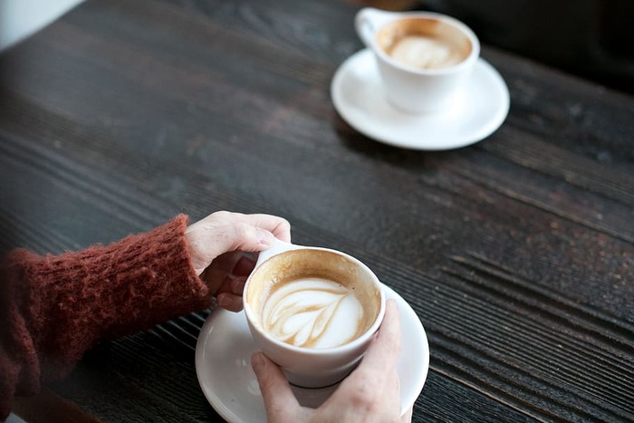 人、手、茶杯、液体、女人、约会、咖啡、爱情