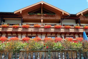 Fachwerkhaus，Allgäu，阳台，植物，阳台植物，住宅，正面，立面