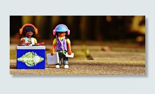 disc jockey，put plates，playmobil，figures，funny，耳机，play，玩具