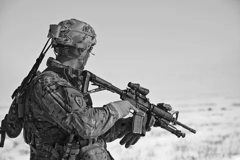 士兵瞄准步枪 士兵瞄准步枪
