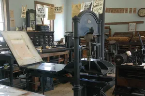 灰色、木质、桌子、黑色、梳妆台、内部、房间、新闻