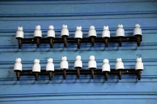 波兰，比亚奥维埃，蓝色，电力，白色，并排，一排，没有人