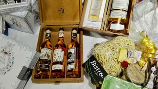 烹饪、饮料、火柴盒、礼物、选择、变化、大型物品、瓶子