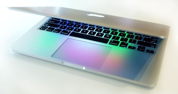 MacBook Pro彩色照明 MacBook Pro彩色照明