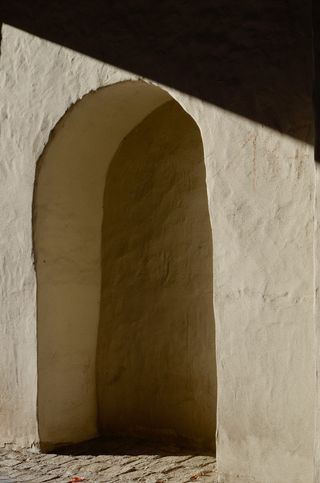 太阳、光、影、墙、壁龛、墙石膏、墙壁龛、建筑