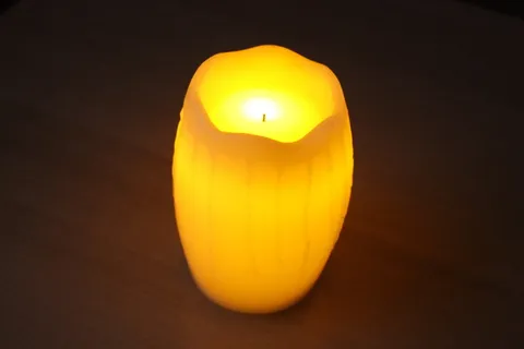 蜡烛,灯光,黄色,闪亮,单一物体,橙色,摄影棚拍摄,健康饮食 蜡烛,灯光,黄色,闪亮,单一物体,橙色,摄影棚拍摄,健康饮食