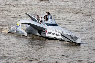 动力船、穿浪、三体船、Fast、河流、泰晤士河、伦敦、交通