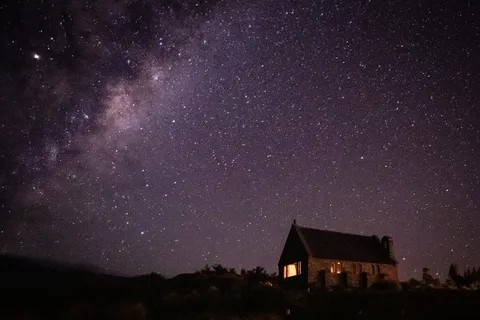 夜晚的房子,自然,户外,天文学,外太空,宇宙,太空,星云 夜晚的房子,自然,户外,天文学,外太空,宇宙,太空,星云