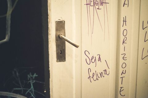 文字，手写，储物柜，书法，保险箱，电器，锁，衣架