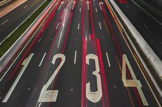 公路上的延时照片